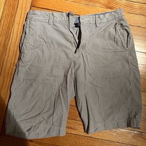 J Crew Sear Sucker Grey/Light Blue shorts in good condition Size 32W